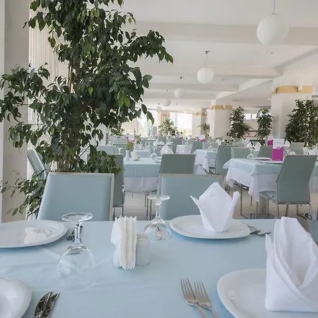 Ninova Thermal & 酒店 4*