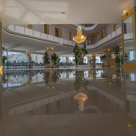 Ninova Thermal & Otel 4*