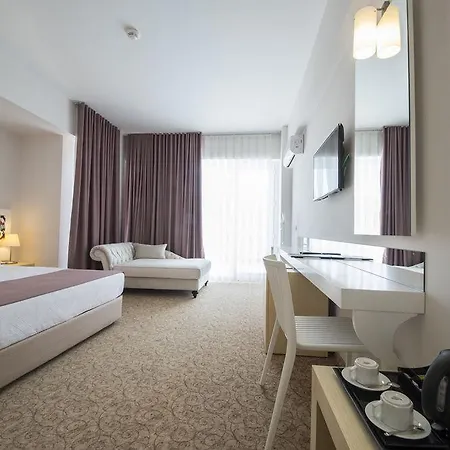 Ninova Thermal & 호텔 4*