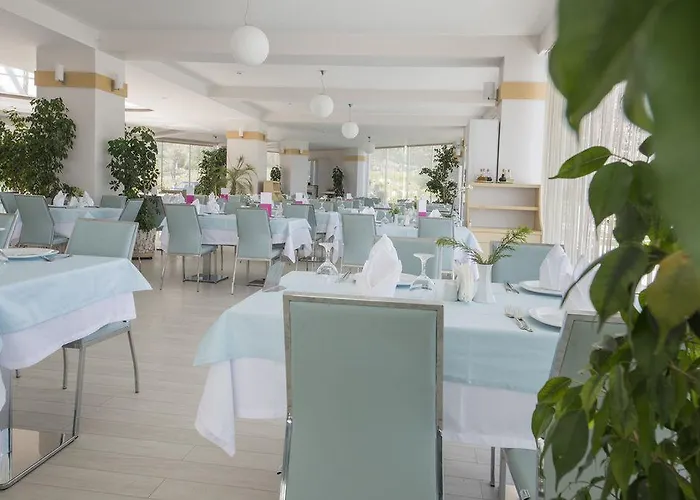 Ninova Thermal & Hotel 4*